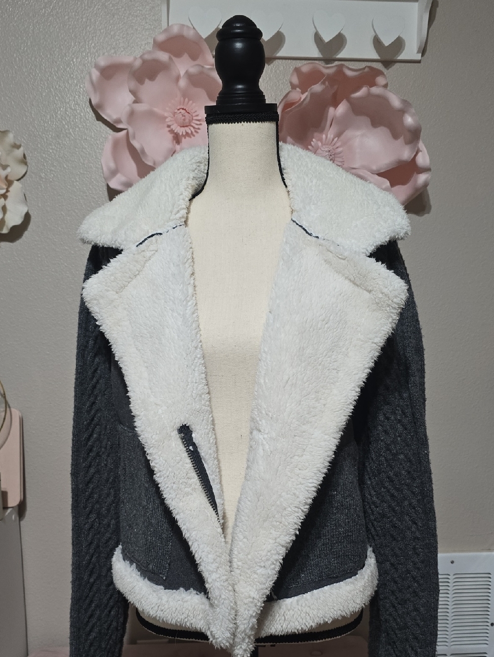 Cozy Faux-Sherpa Collar Dark Gray Jacket